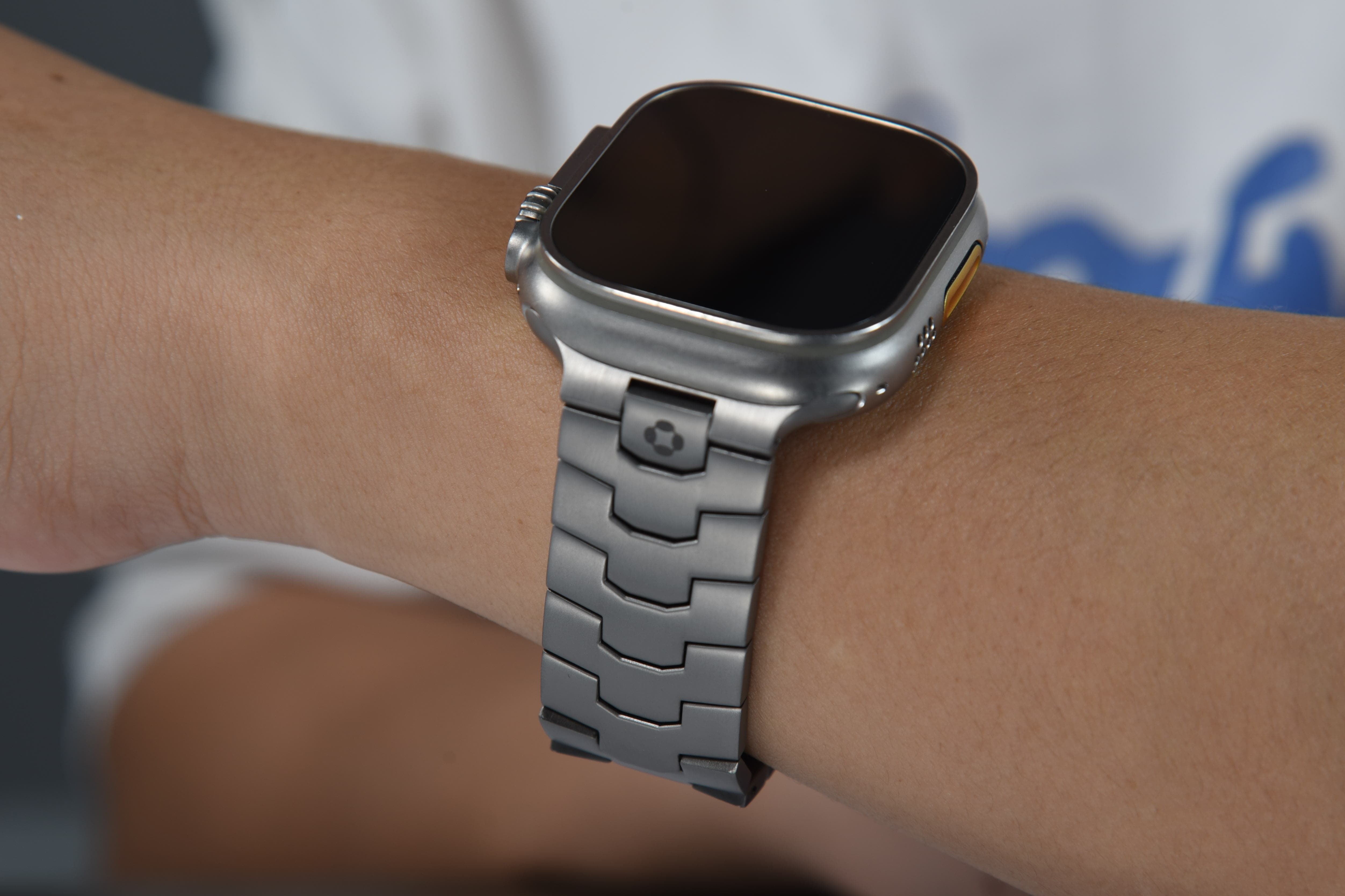 Why Does My Watch Band Scratch So Easily? - FiNESTONE