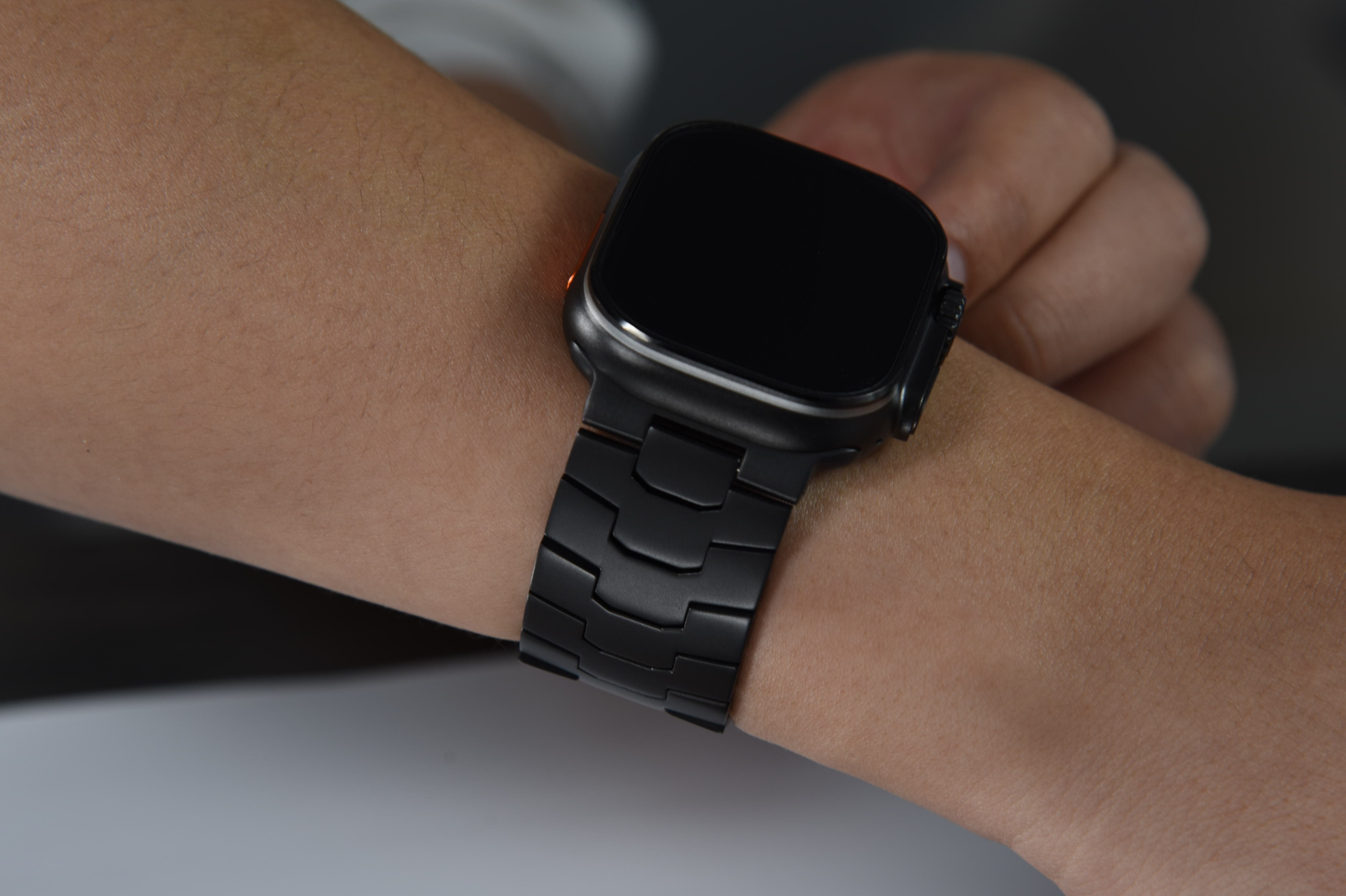 Best Bands for Apple Watch Ultra Owners - FiNESTONE