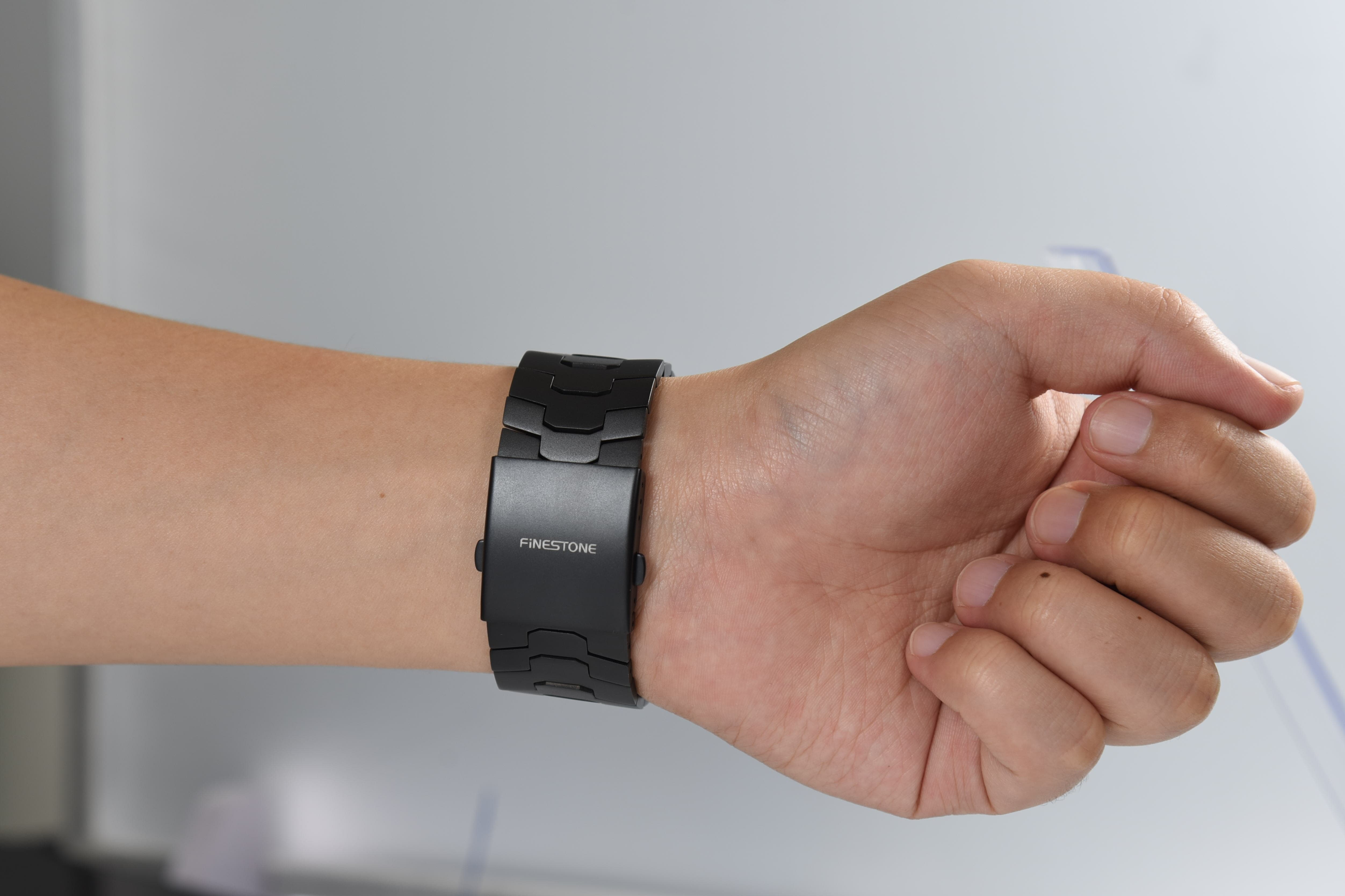 Best Apple Watch Bands for Men in 2025 - FiNESTONE