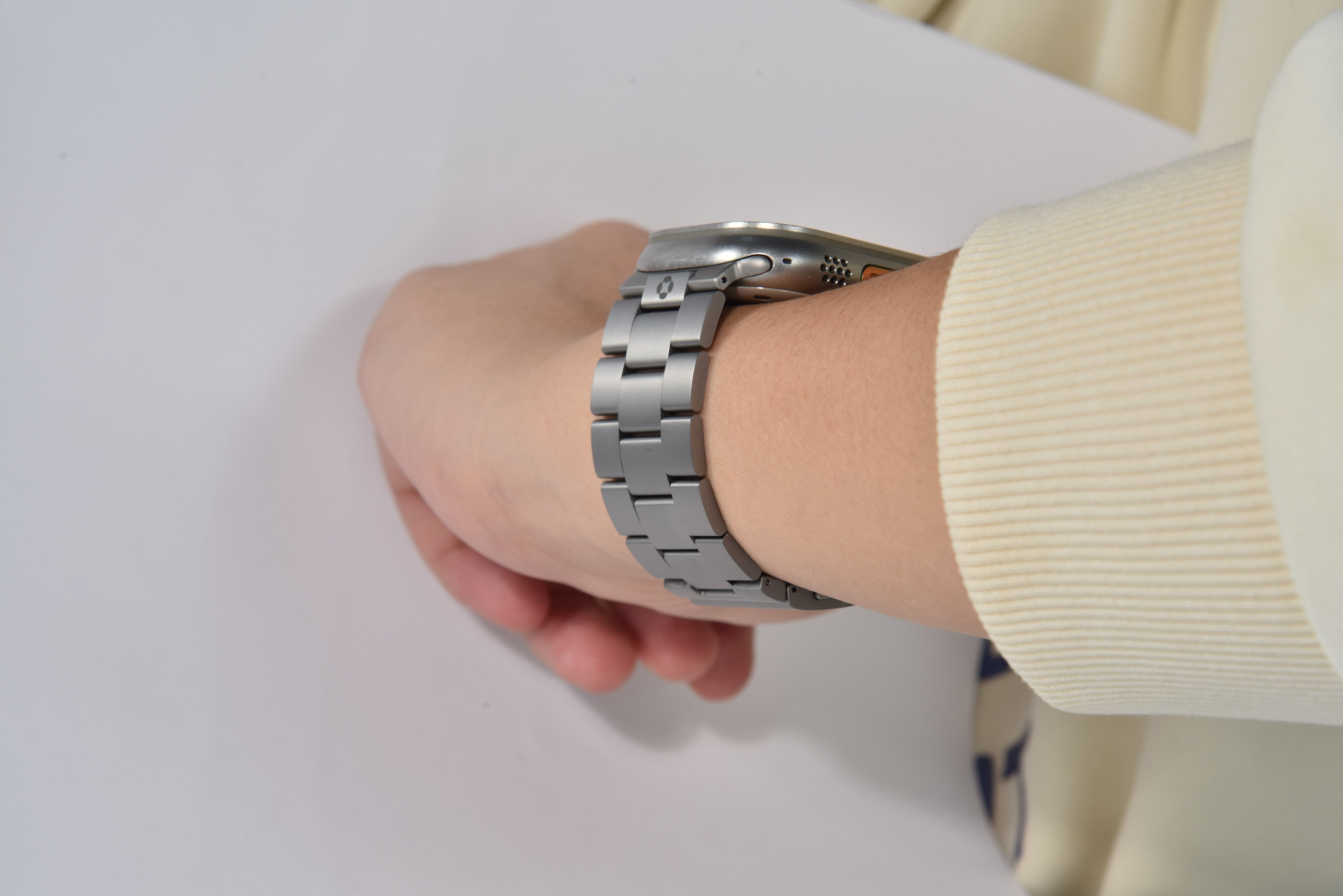 Best Watch Bands in 2026: Which One Is Right for Your Lifestyle? - FiNESTONE