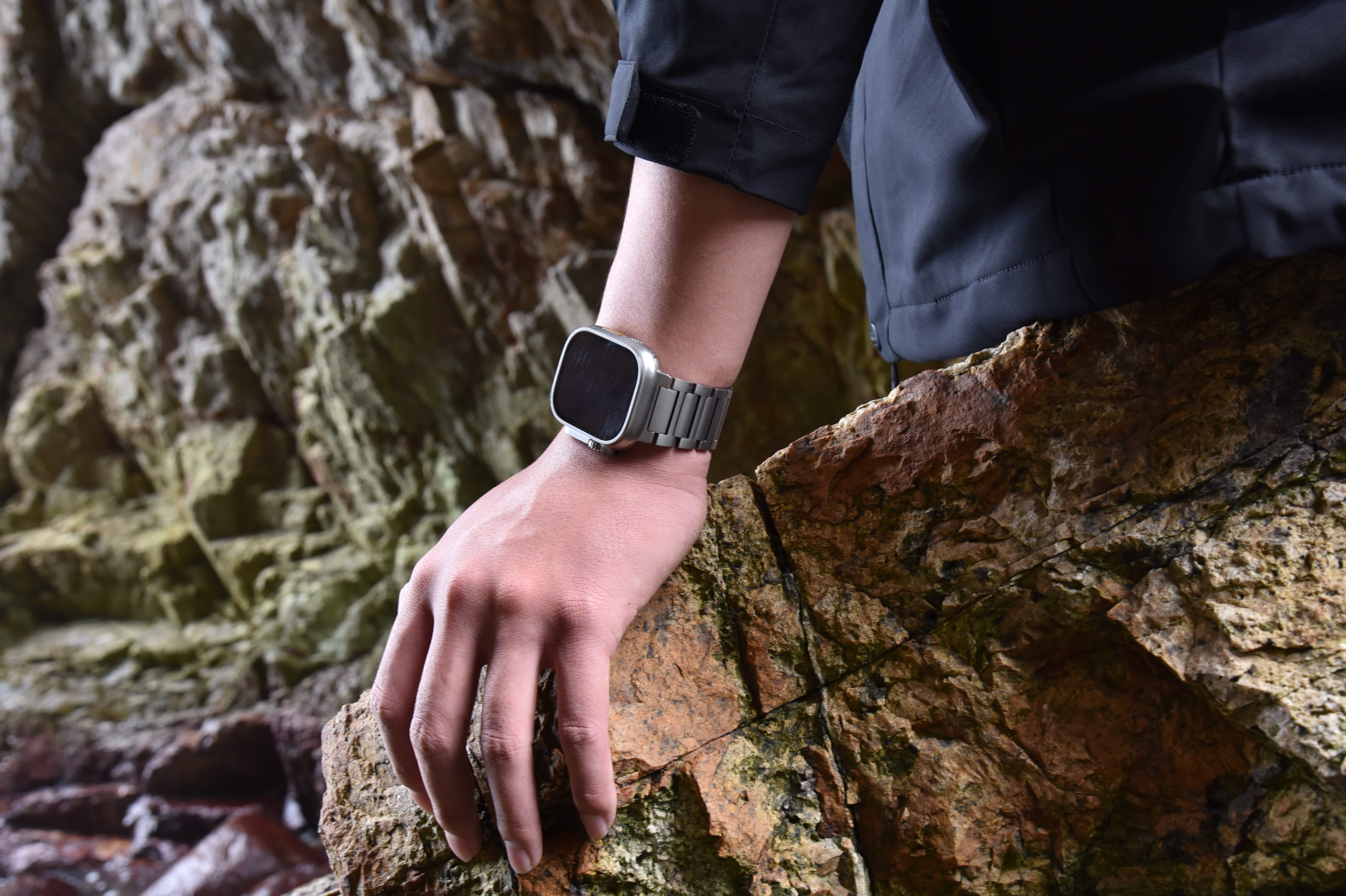 Apple Watch Ultra + Titanium Band: A Perfect Match? - FiNESTONE
