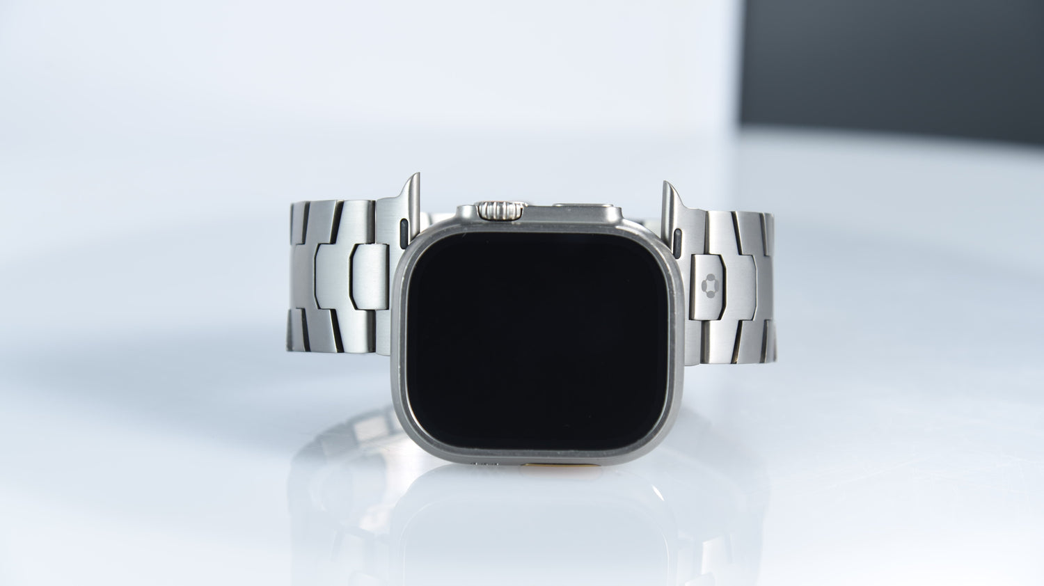 How Watch Band Weight Affects All-Day Comfort?