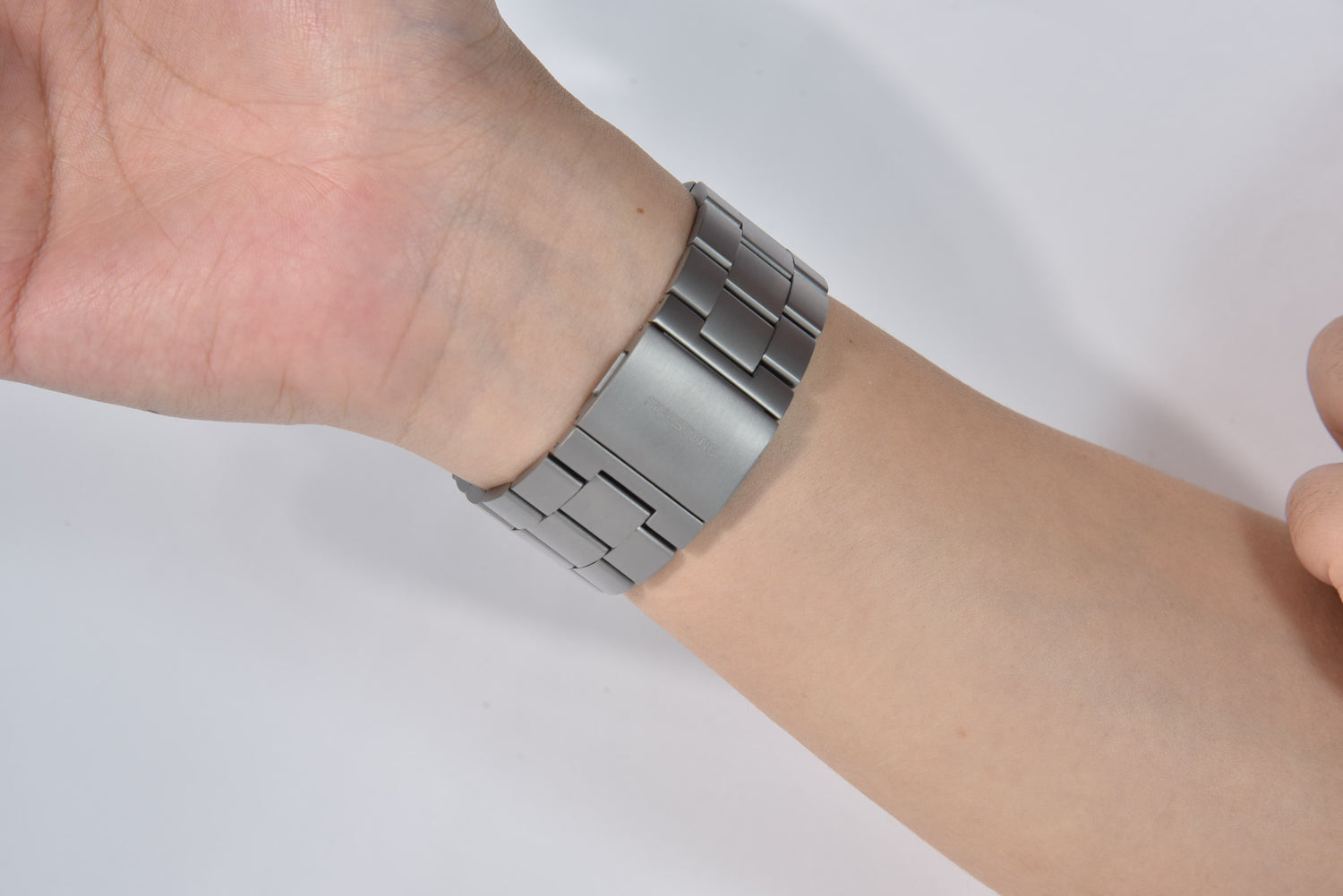 Best Watch Straps for Hot Weather and Summer Wear - FiNESTONE