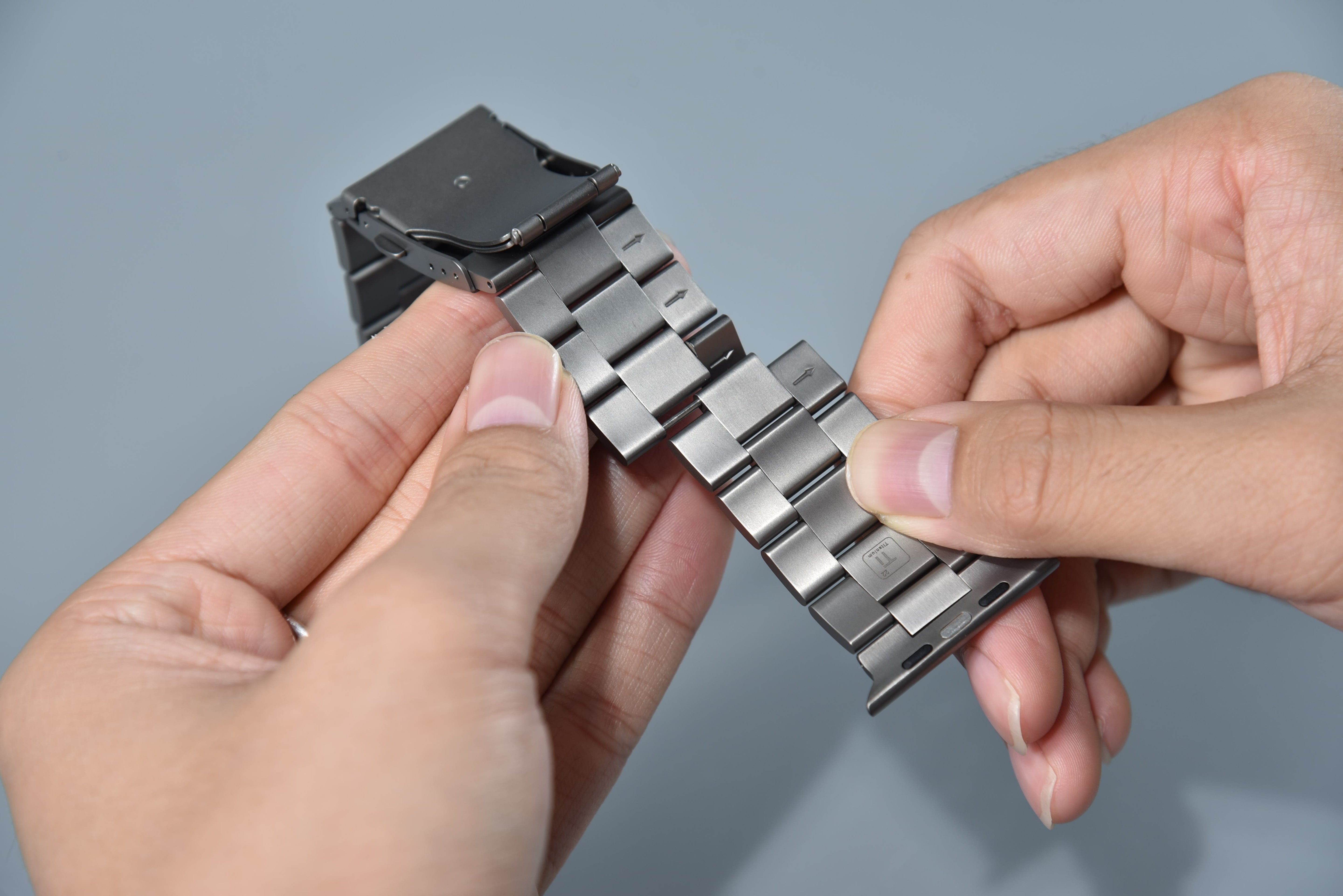 Watch Band Materials Explained: Leather, Metal, Silicone & Nylon - FiNESTONE